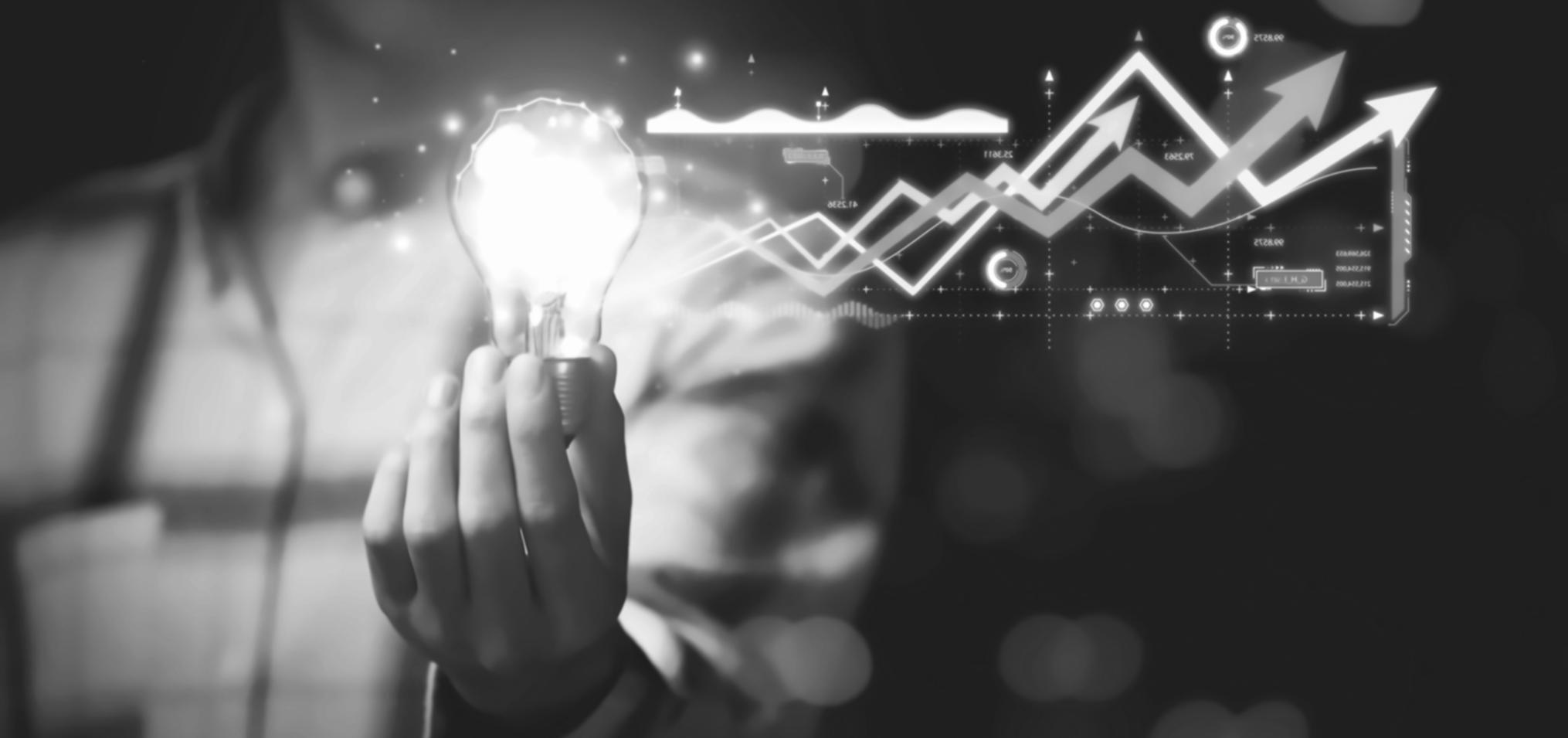 Sesión práctica de estudiantes trabajando en proyectos del curso