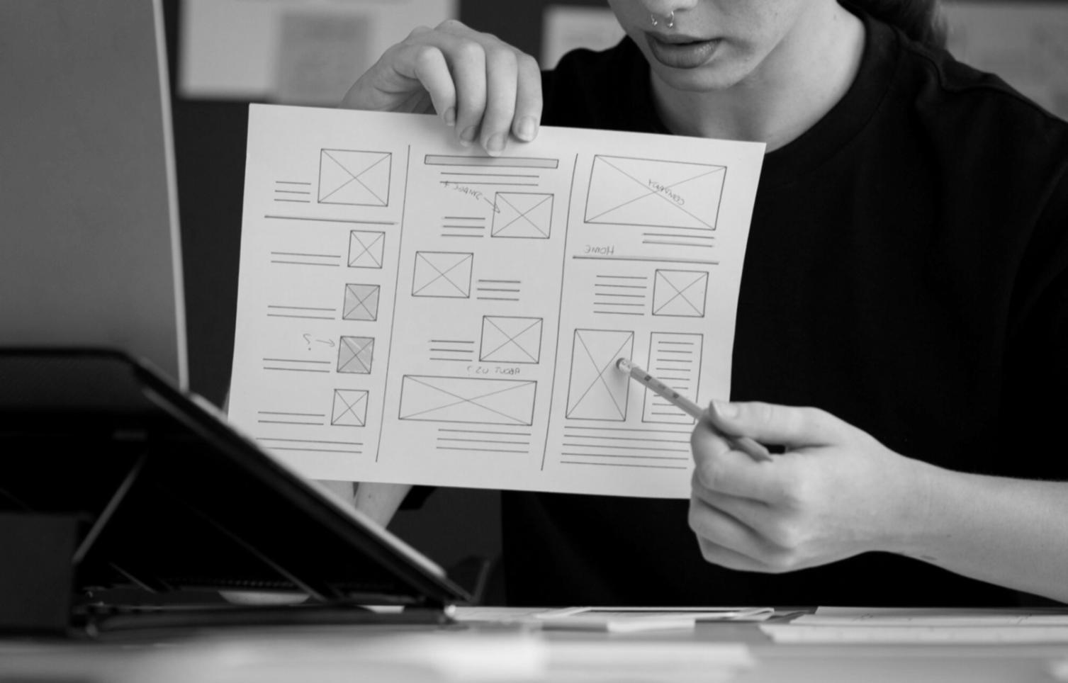 Estudiantes participando en sesiones educativas interactivas